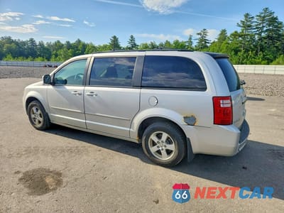 Drugie zdjęcie samochodu z przodu: 2010 DODGE GRAND CARAVAN SXT VIN:2D4RN5D14AR174544 - miniatura