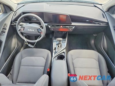 Zdjęcie 8 z 13 samochodu: 2026 KIA NIRO LX VIN:KNDCP3LE3T5336931 - miniatura