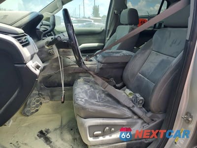 Zdjęcie 7 z 12 samochodu: 2016 CHEVROLET TAHOE C1500 LT VIN:1GNSCBKC0GR449498 - miniatura