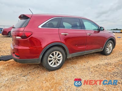 Trzecie zdjęcie samochodu z tyłu: 2020 KIA SORENTO LX VIN:5XYPGDA39LG673023 - miniatura
