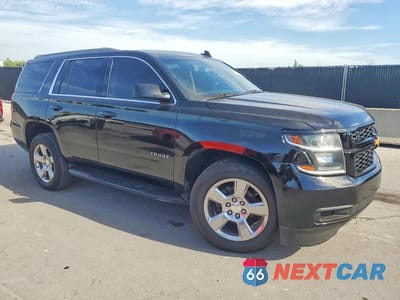 Czwarte zdjęcie samochodu z boku: 2018 CHEVROLET TAHOE C1500 LS VIN:1GNSCAKC8JR270529 - miniatura