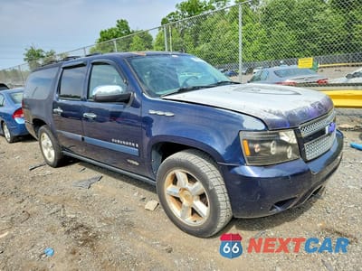 Czwarte zdjęcie samochodu z boku: 2007 CHEVROLET SUBURBAN C1500 VIN:1GNFC16017J296480 - miniatura