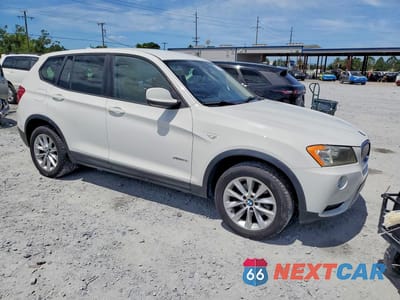 Czwarte zdjęcie samochodu z boku: 2014 BMW X3 XDRIVE28I VIN:5UXWX9C59E0D31220 - miniatura