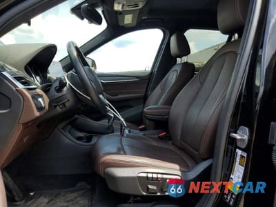 Zdjęcie 7 z 12 samochodu: 2019 BMW X1 XDRIVE28I VIN:WBXHT3C54K5L35418 - miniatura