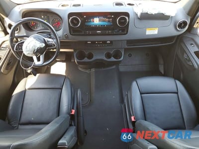 Zdjęcie 8 z 14 samochodu: 2024 MERCEDES-BENZ SPRINTER 2500 VIN:W1W4NCVY3RT178682 - miniatura