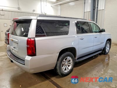 Trzecie zdjęcie samochodu z tyłu: 2016 CHEVROLET SUBURBAN K1500 LT VIN:1GNSKHKC7GR262555 - miniatura