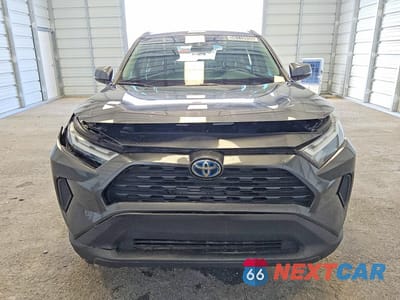 Piąte zdjęcie samochodu w środku: 2024 TOYOTA RAV4 HYBRID XLE VIN:4T3RWRFV8RU121980 - miniatura