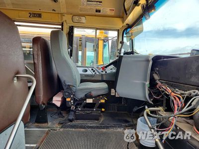 Piąte zdjęcie samochodu w środku: 2011 IC CORPORATION CE SERIES SCHOOL - SCHOOL BUS VIN:4DRBUSKN4BB368167 - miniatura