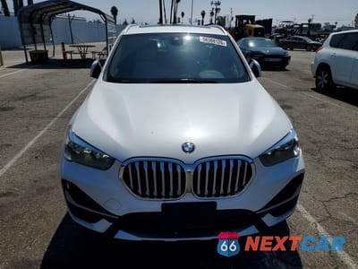 Piąte zdjęcie samochodu w środku: 2021 BMW X1 SDRIVE28I VIN:WBXJG7C08M5S79830 - miniatura