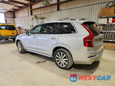 Drugie zdjęcie samochodu z przodu: 2016 VOLVO XC90 T6 VIN:YV4A22PK5G1092905 - miniatura