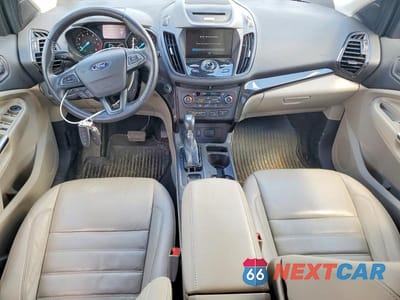 Zdjęcie 8 z 14 samochodu: 2017 FORD ESCAPE TITANIUM VIN:1FMCU9JD1HUC21081 - miniatura