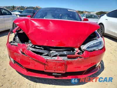 Piąte zdjęcie samochodu w środku: 2017 TESLA MODEL S VIN:5YJSA1E42HF185351 - miniatura