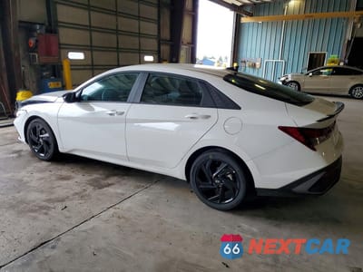 Drugie zdjęcie samochodu z przodu: 2026 HYUNDAI ELANTRA SEL SPORT VIN:KMHLM4DG5TU218802 - miniatura