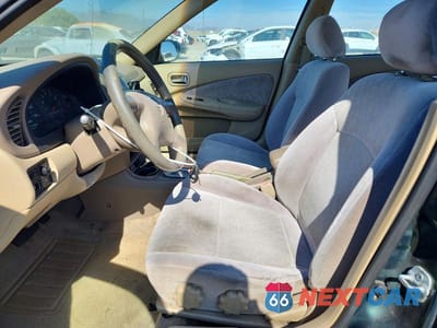 Zdjęcie 7 z 12 samochodu: 2001 NISSAN SENTRA XE VIN:3N1CB51D91L508495 - miniatura