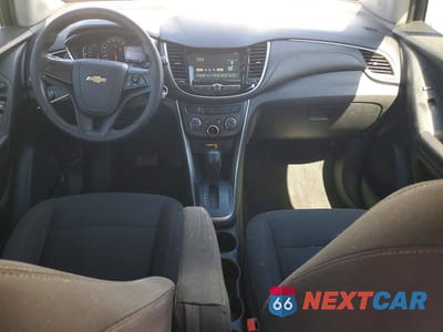 Zdjęcie 8 z 12 samochodu: 2017 CHEVROLET TRAX LS VIN:KL7CJKSB0HB143855 - miniatura