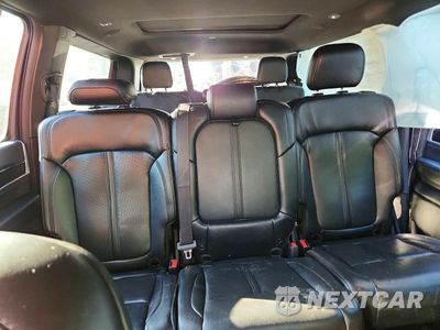 Zdjęcie 10 z 13 samochodu: 2022 JEEP WAGONEER SERIES I VIN:1C4SJVAT3NS217162 - miniatura