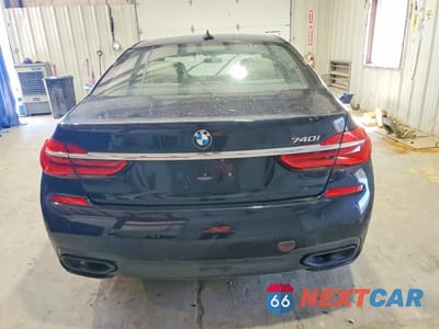 Zdjęcie 6 z 12 samochodu: 2016 BMW 740 I VIN:WBA7E2C58GG548104 - miniatura