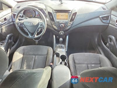 Zdjęcie 8 z 13 samochodu: 2013 HYUNDAI VELOSTER RE MIX VIN:KMHTC6AD5DU154058 - miniatura