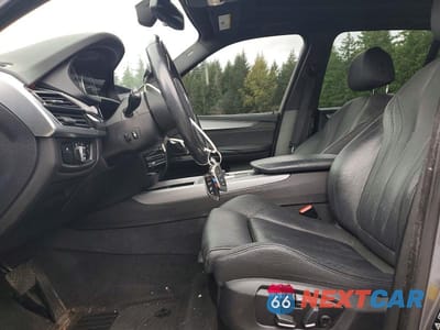Zdjęcie 7 z 14 samochodu: 2016 BMW X5 XDRIVE35I VIN:5UXKR0C52G0P33956 - miniatura