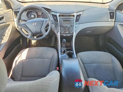 Zdjęcie 8 z 12 samochodu: 2014 HYUNDAI SONATA GLS VIN:5NPEB4AC6EH820531 - miniatura