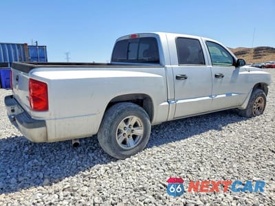 Trzecie zdjęcie samochodu z tyłu: 2008 DODGE DAKOTA QUAD SLT VIN:1D7HE48N58S567810 - miniatura