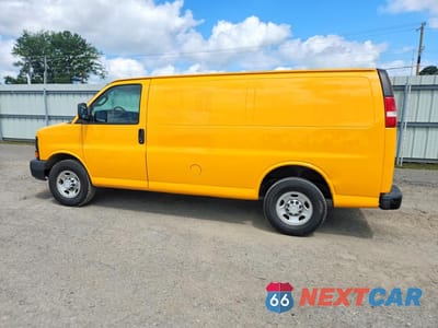 Drugie zdjęcie samochodu z przodu: 2016 CHEVROLET EXPRESS G2500 VIN:1GCWGAFFXG1243715 - miniatura