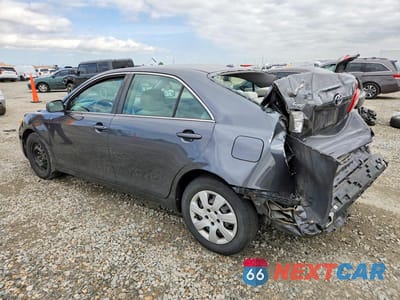 Drugie zdjęcie samochodu z przodu: 2010 TOYOTA CAMRY LE VIN:4T1BF3EK8AU093326 - miniatura