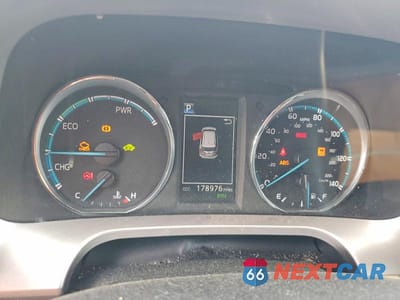 Zdjęcie 9 z 13 samochodu: 2016 TOYOTA RAV4 HV LIMITED VIN:JTMDJREVXGD014109 - miniatura