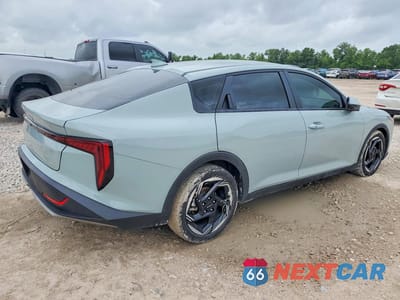 Trzecie zdjęcie samochodu z tyłu: 2025 KIA K4 EX VIN:3KPFU4DE2SE015377 - miniatura