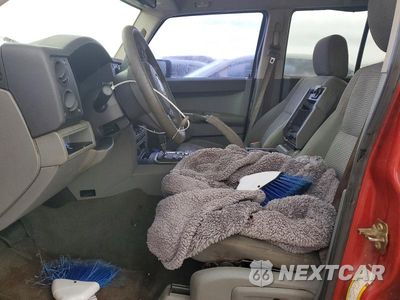 Zdjęcie 7 z 13 samochodu: 2006 JEEP COMMANDER VIN:1J8HG48N56C188939 - miniatura