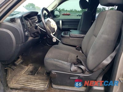 Zdjęcie 7 z 12 samochodu: 2007 CHEVROLET SILVERADO K1500 VIN:2GCEK19J371720733 - miniatura