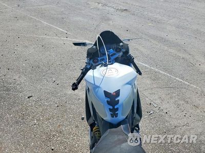 Zdjęcie 6 z 9 samochodu: 2013 DUCATI SUPERBIKE 1199 PANIGALE VIN:ZDM14BPW4DB011614 - miniatura