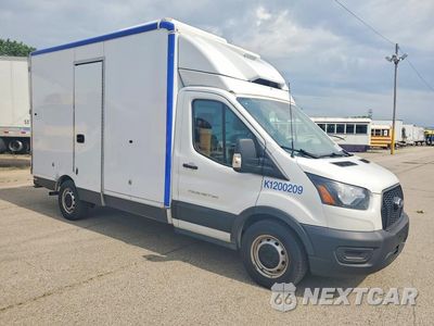 Czwarte zdjęcie samochodu z boku: 2020 FORD TRANSIT DELIVERY TRUCK VIN:1FDBW5Z80LKB40258 - miniatura