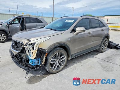 2023 CADILLAC XT4 SPORT 1GYFZER47PF107602 - główne zdjęcie licytacji z USA - miniatura