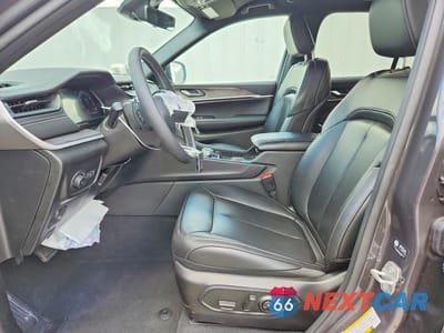 Zdjęcie 7 z 13 samochodu: 2026 JEEP GRAND CHEROKEE LIMITED VIN:1C4RJHBR6TC241952 - miniatura