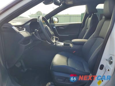 Zdjęcie 7 z 14 samochodu: 2025 TOYOTA RAV4 XSE VIN:JTME6RFV6SD570852 - miniatura