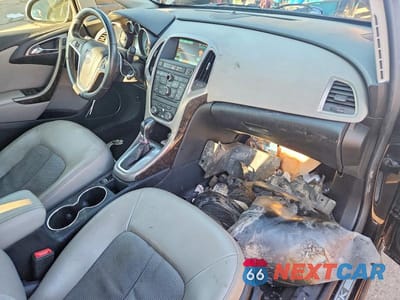 Zdjęcie 8 z 12 samochodu: 2013 BUICK VERANO VIN:1G4PP5SK6D4158990 - miniatura