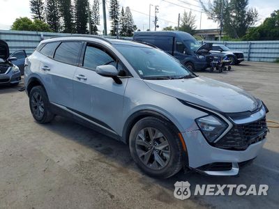 Czwarte zdjęcie samochodu z boku: 2023 KIA SPORTAGE SX VIN:5XYK43AF3PG101071 - miniatura