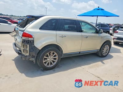 Trzecie zdjęcie samochodu z tyłu: 2011 LINCOLN MKX VIN:2LMDJ6JK6BBJ08125 - miniatura
