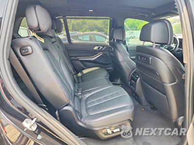 Zdjęcie 11 z 13 samochodu: 2022 BMW X7 XDRIVE40I VIN:5UXCW2C05N9J10076 - miniatura