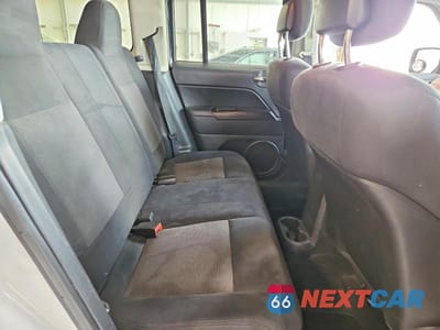 Zdjęcie 10 z 12 samochodu: 2011 JEEP PATRIOT SPORT VIN:1J4NF1GB5BD258568 - miniatura