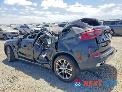 Drugie zdjęcie samochodu z przodu: 2021 BMW X5 XDRIVE45E VIN:5UXTA6C05M9F51407 - miniatura