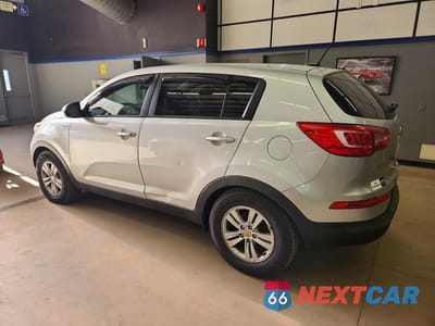 Drugie zdjęcie samochodu z przodu: 2011 KIA SPORTAGE LX VIN:KNDPBCA2XB7095395 - miniatura