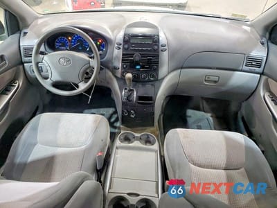 Zdjęcie 8 z 13 samochodu: 2006 TOYOTA SIENNA VIN:5TDZA23C96S566640 - miniatura