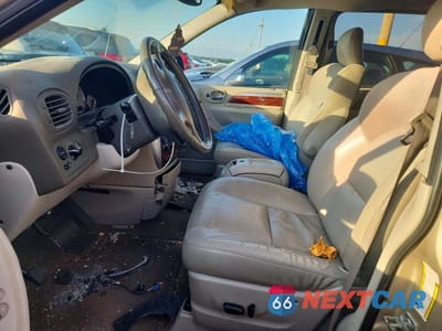 Zdjęcie 7 z 13 samochodu: 2005 CHRYSLER TOWN & COUNTRY LIMITED VIN:2C8GP64L55R229609 - miniatura