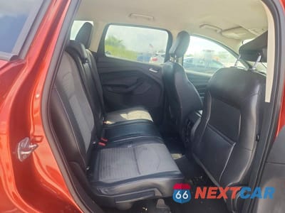 Zdjęcie 10 z 12 samochodu: 2019 FORD ESCAPE SE VIN:1FMCU9GD1KUA51688 - miniatura