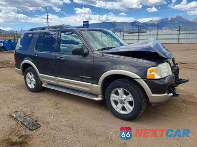 Czwarte zdjęcie samochodu z boku: 2005 FORD EXPLORER EDDIE BAUER VIN:1FMDU74W05UA69652 - miniatura