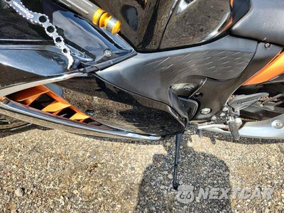 Zdjęcie 16 z 22 samochodu: 2022 SUZUKI GSX1300 RR VIN:JS1EJ11B7N7100128 - miniatura