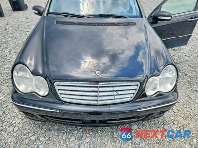 Zdjęcie 11 z 12 samochodu: 2005 MERCEDES-BENZ C 240 VIN:WDBRF61J65A724744 - miniatura
