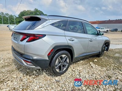 Trzecie zdjęcie samochodu z tyłu: 2026 HYUNDAI TUCSON SEL VIN:5NMJB3DE2TH702458 - miniatura